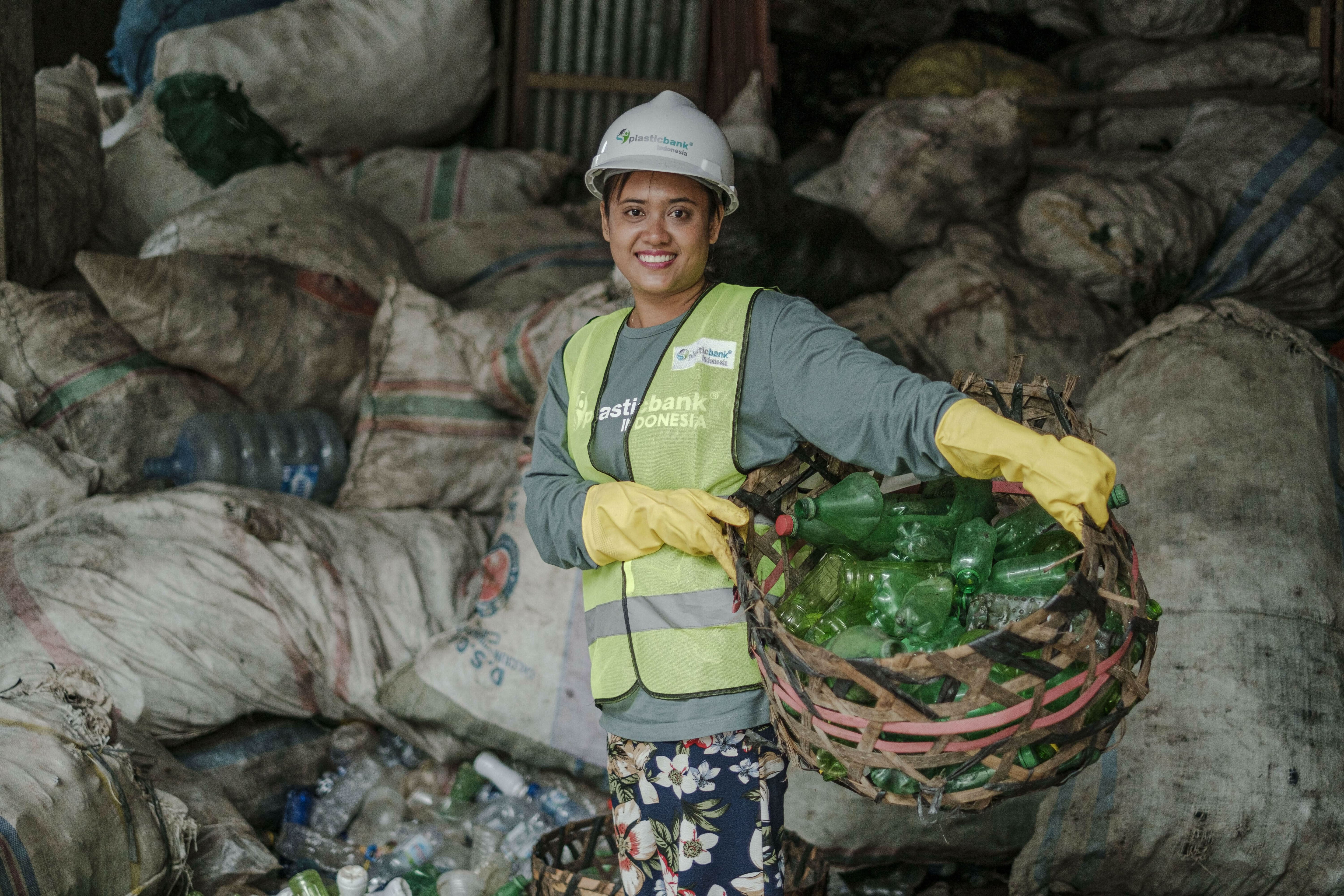 Remove 5 ocean bound plastic bottles.