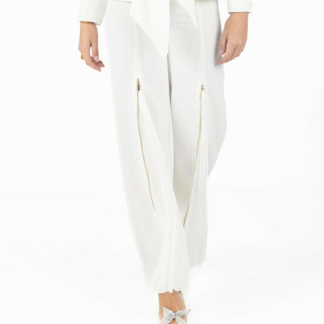 Alana White Pleated Pants - Akalia