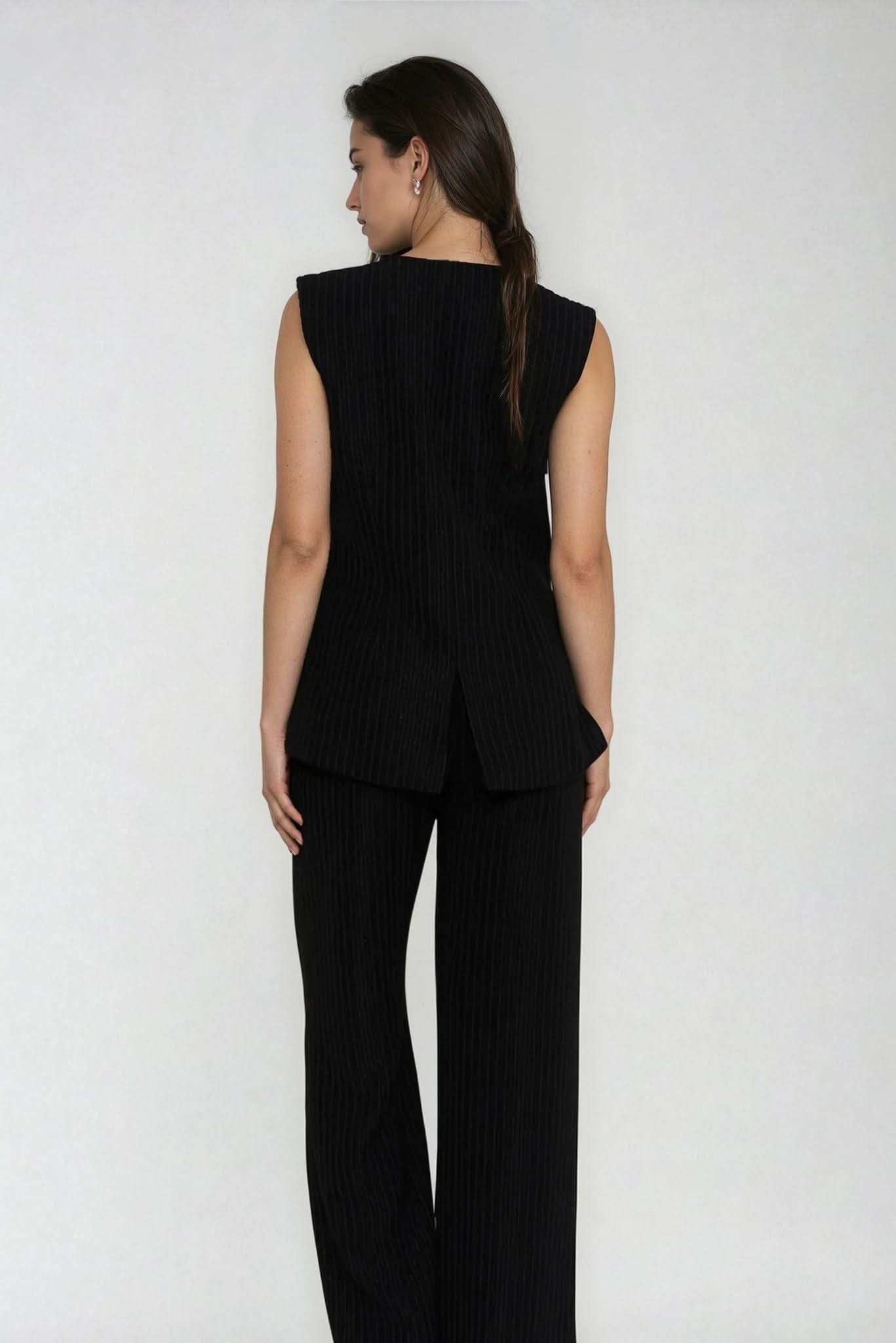 Hirea Vest Coat - Akalia