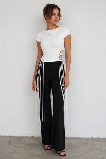 Leona fringe top in white - Akalia