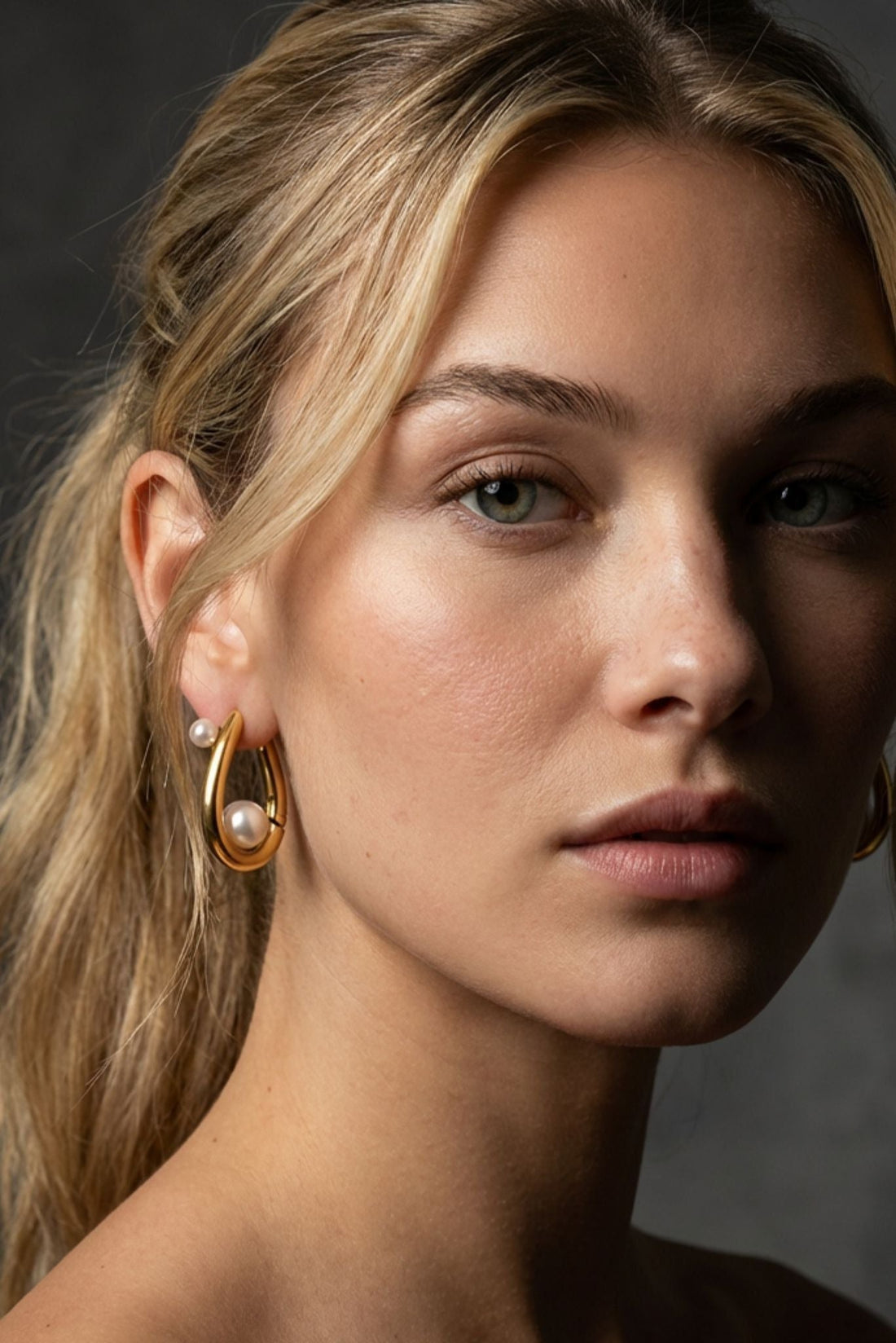 Margot Waterproof Pearl Huggie Earring - Akalia