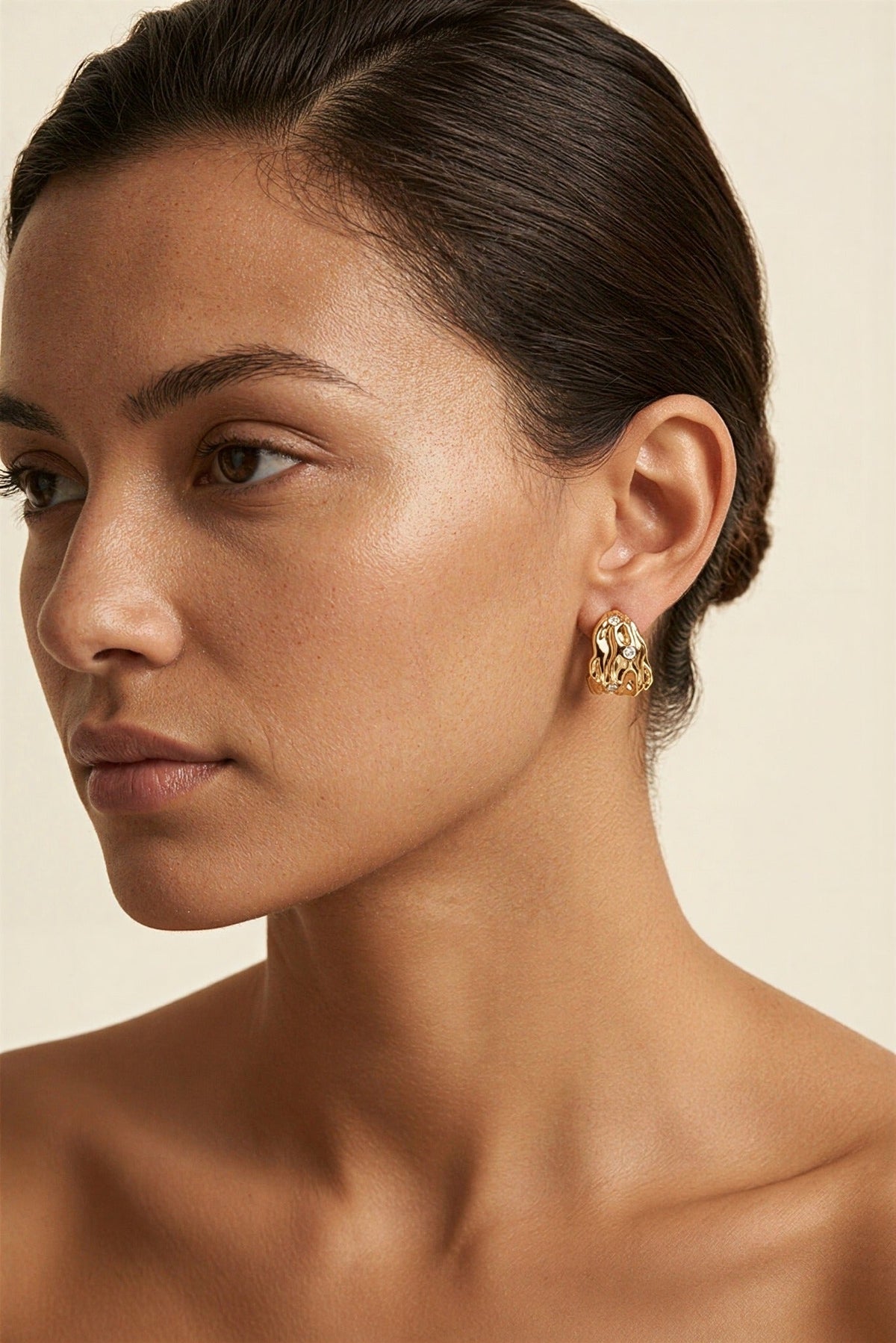 Marisol Waterproof Molten CZ Hoop Earring worn by model – Akalia waterproof jewelry