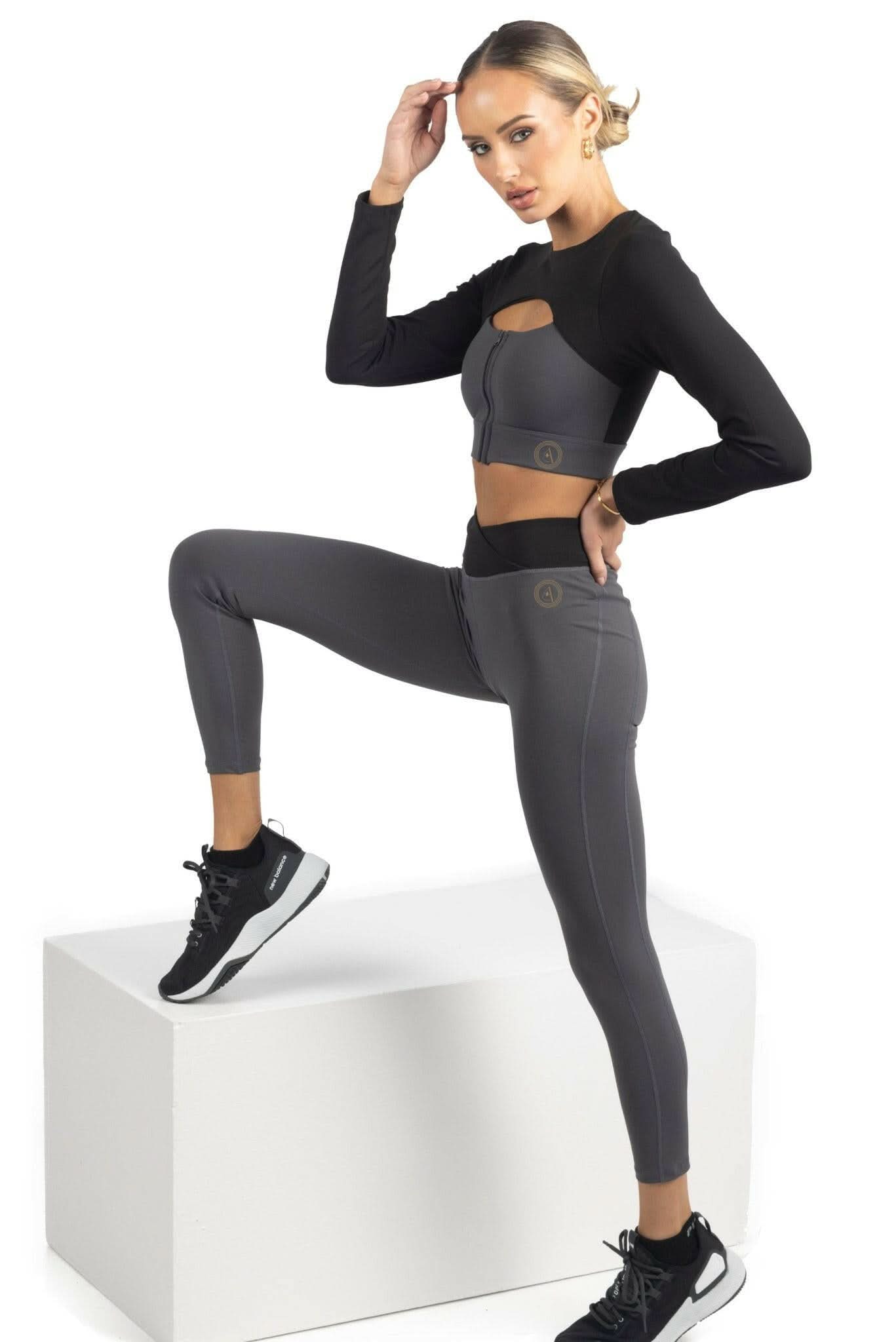 Alisha Color Block Activewear Long Sleeve Top in Black - Akalia